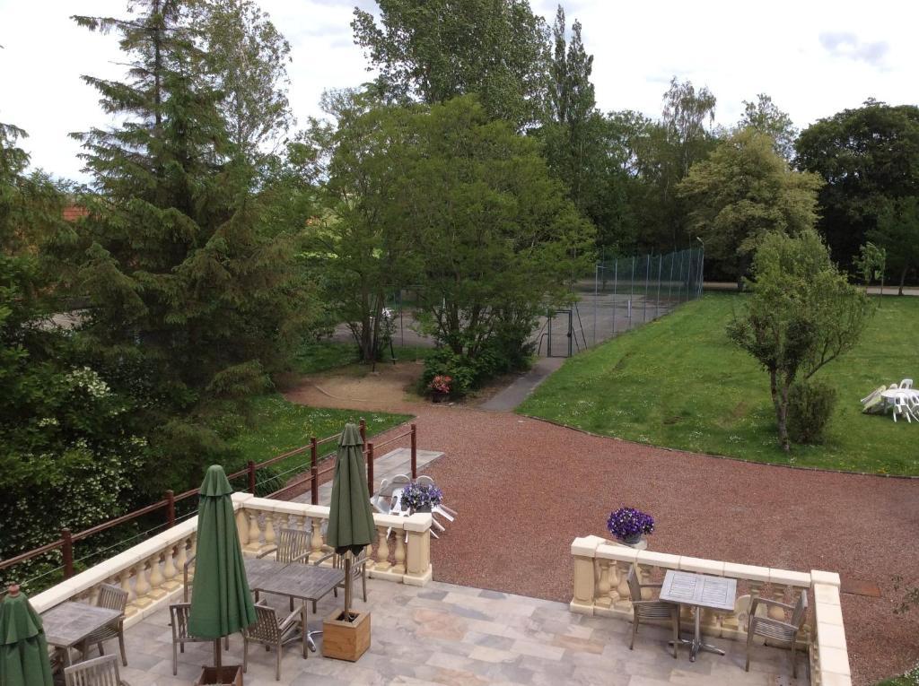 Château Des Tourelles Le Wast Exterior foto